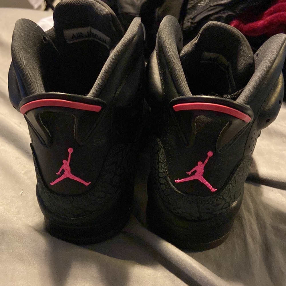 Shoes - Picture 3 of 5